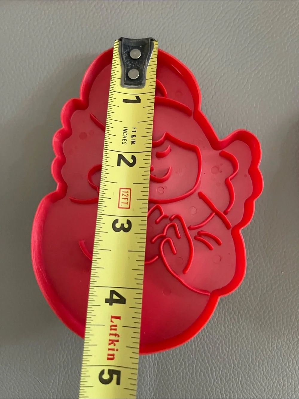 VTG 1978 Wilton Set of 4 Red Plastic Christmas Cookie Cutters